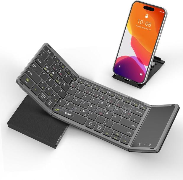 Foldable Bluetooth Keyboard With Touchpad Rechargeable · Photo 3