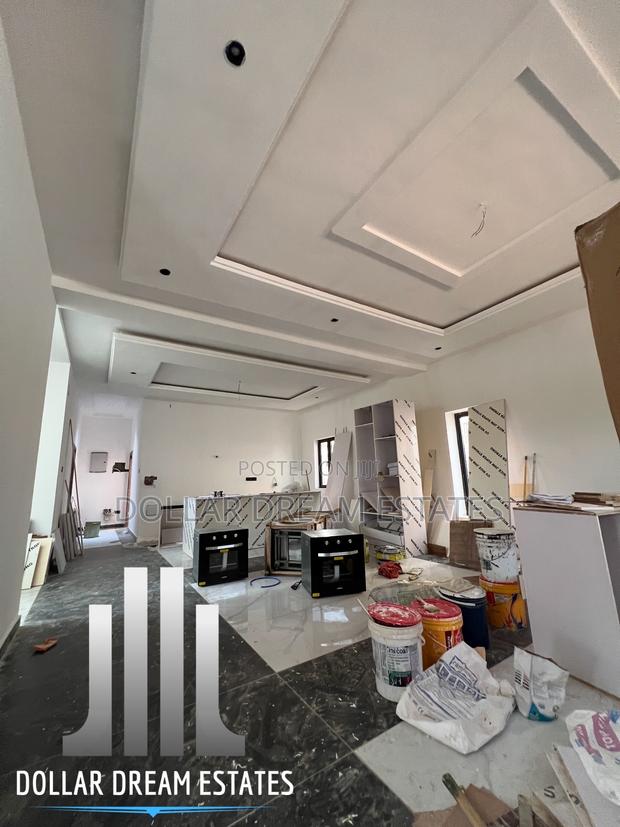 5bdrm House in Adenta for sale · Photo 5