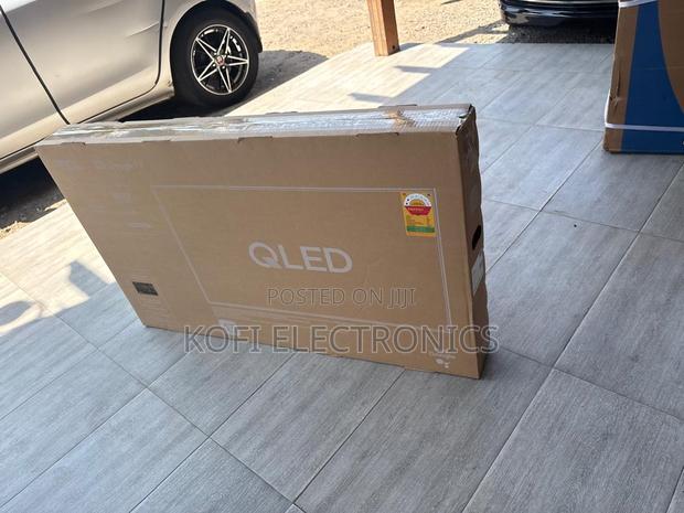TCL 43” Qled Google Tv Ultra-Clear Premium · Photo 2