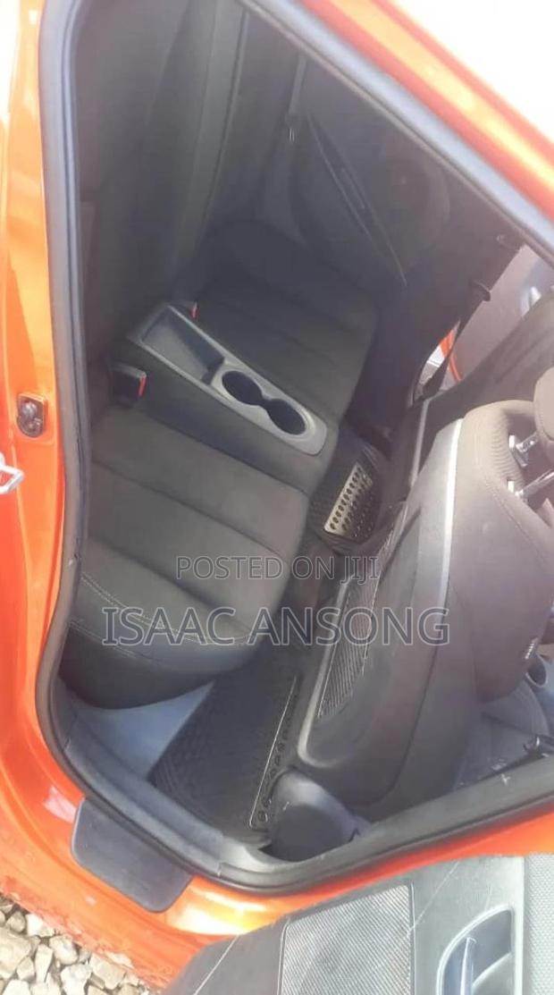 Hyundai Veloster 2017 Orange · Photo 4