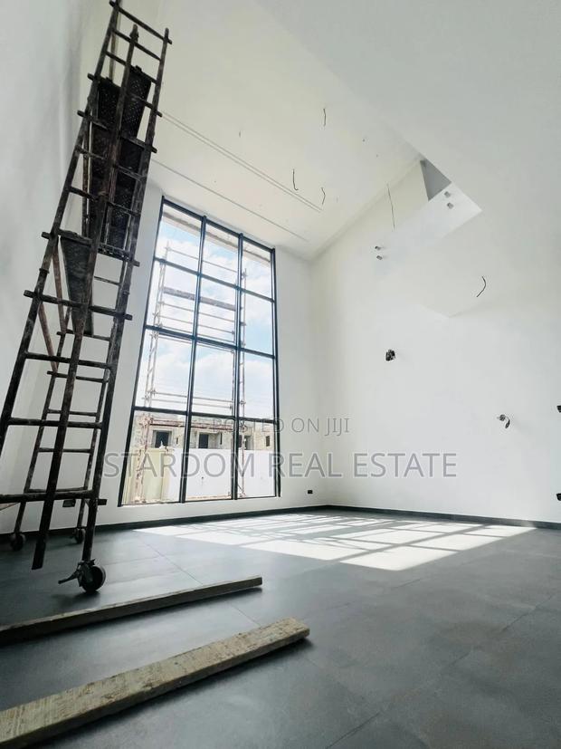 4bdrm Duplex in Adjiringanor, East Legon for sale · Photo 3