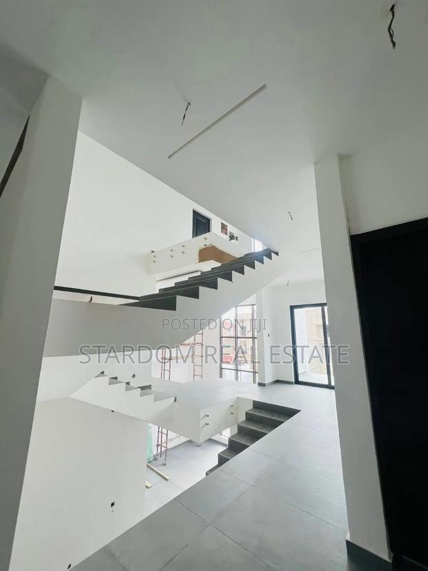 4bdrm Duplex in Adjiringanor, East Legon for sale · Photo 4