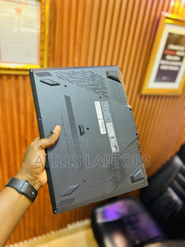 Laptop Asus ROG Zephyrus G15 16GB AMD Ryzen 7 SSD 1T · Photo 6
