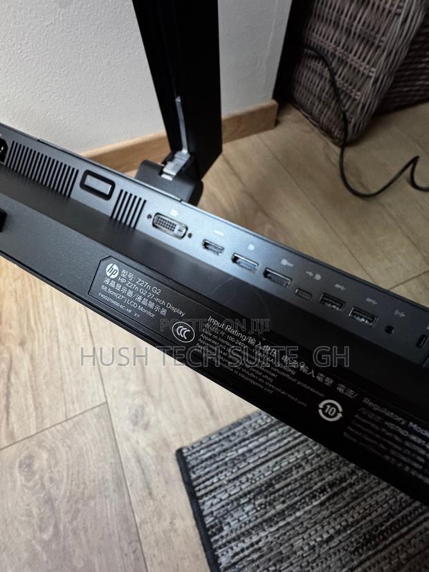 Hp Z27 Uhd Ips Display Wide Monitor 3840 X 2160 · Photo 5