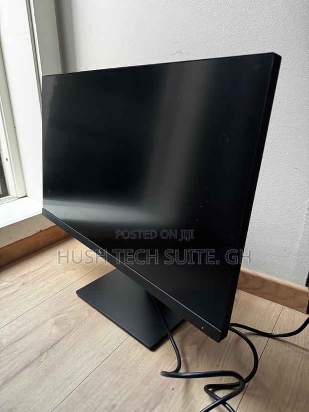 Hp Z27 Uhd Ips Display Wide Monitor 3840 X 2160 · Photo 2