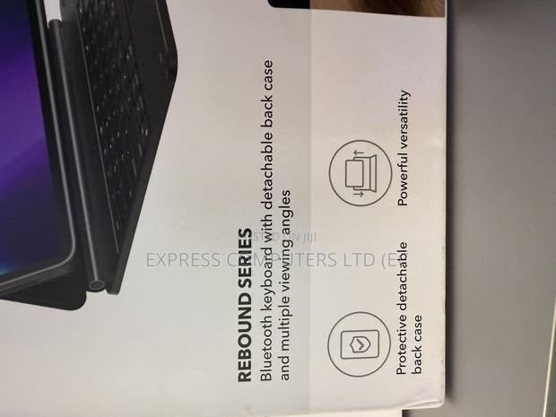 iPad Pro 13 (2024) Original Esr Bluetooth 360 Magnetic Keyboard Case · Photo 6