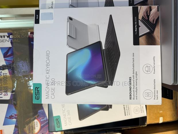 iPad Pro 13 (2024) Original Esr Bluetooth 360 Magnetic Keyboard Case · Photo 2