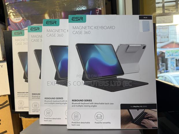 iPad Pro 13 (2024) Original Esr Bluetooth 360 Magnetic Keyboard Case · Photo 1