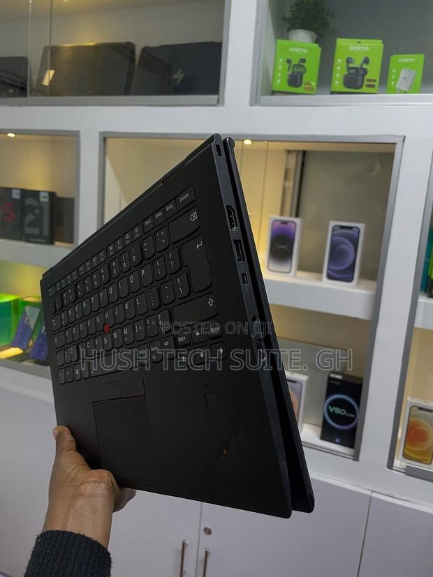 Laptop Lenovo Thinkpad X1 Yoga 8GB Intel Core I5 SSD 256GB · Photo 4