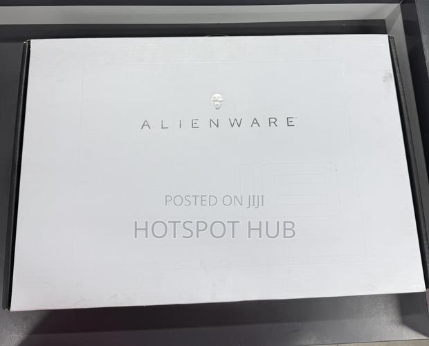 New Laptop Dell Alienware M18 R2 16GB Intel Core i7 SSD 1T · Photo 1