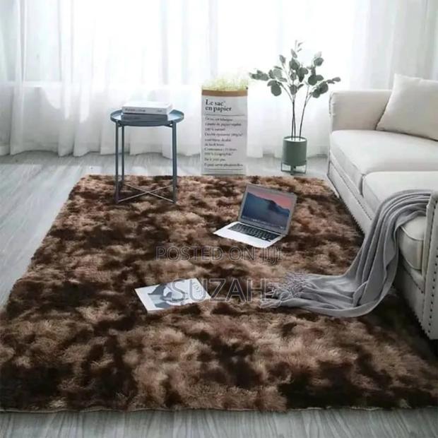 Light Brown Dark Brown Mixed Fluffy Rug · Photo 1