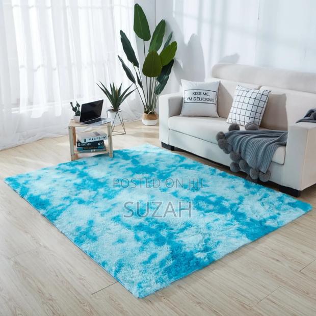 Spotted Light Blue-Ash Rugs · Photo 1