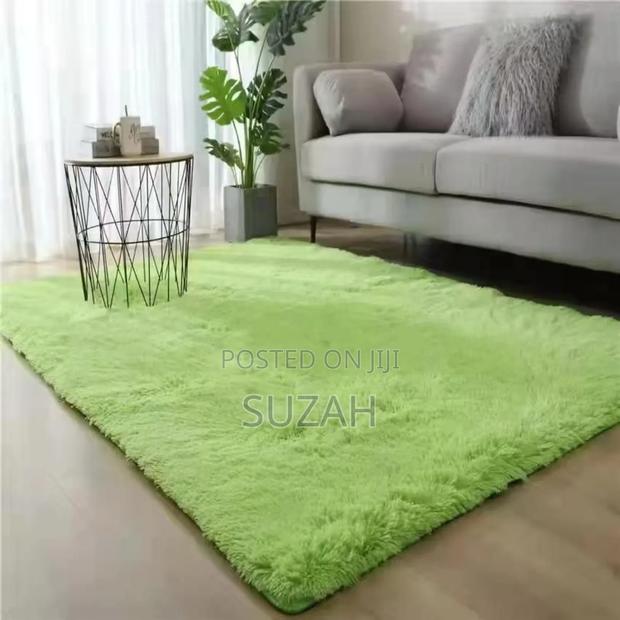 Green Rug (Fluffy) · Photo 1