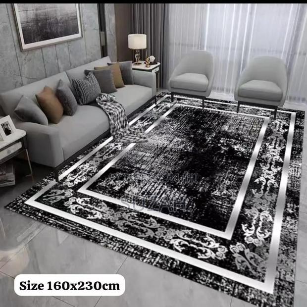 Polyester 2m by 3m Rug · Photo 1