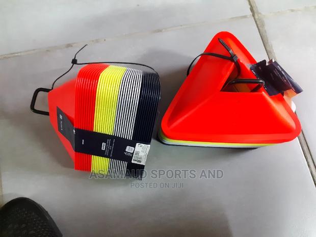 Original Football Cones At Cool Price · Photo 3