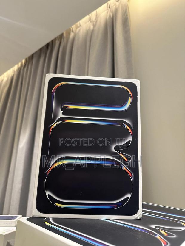 New Apple iPad Pro 11 (2025) 256 GB Black · Photo 1