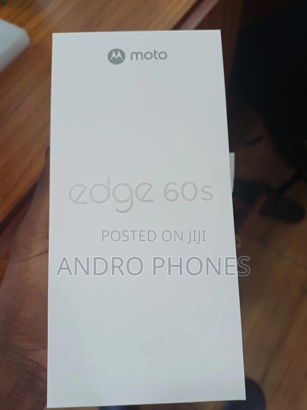 New Motorola Edge 60 Fusion 256 GB Gray · Photo 2