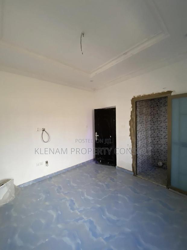 2bdrm Apartment in CP for rent · Photo 3
