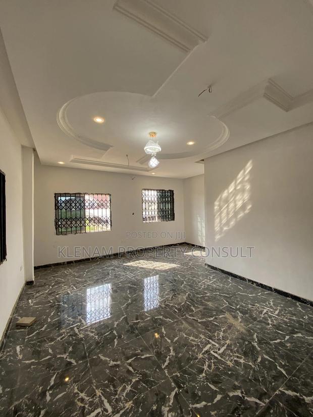 2bdrm Apartment in CP for rent · Photo 2