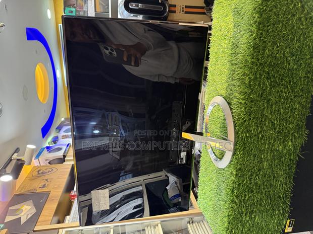 Asus 27-Inch,Full Hd 1080 Ips, Bang Olufsen Hdmi Edgeless Monitor · Photo 6