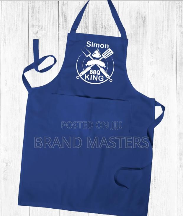 Branding Aprons · Photo 1