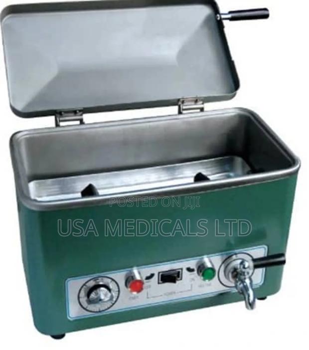 Electric Boiling Sterilizer · Photo 1