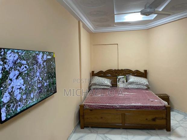 Ensuite Room With Aircon, TV Fridge at Kwadaso North, Kumasi · Photo 8