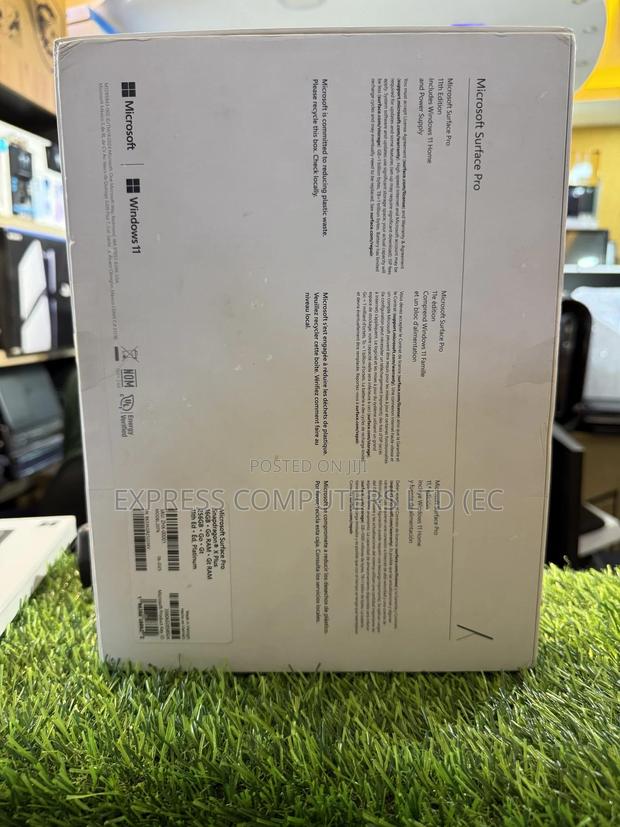 New Laptop Microsoft Surface Pro 11th Edition, a Copilot+ PC 16GB 256GB · Photo 8