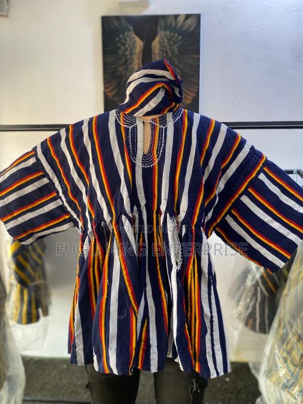 Unisex Smock Available · Photo 1