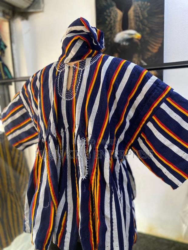 Unisex Smock Available · Photo 2