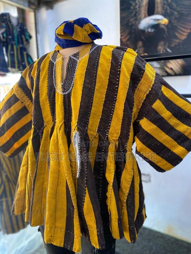 Unisex Smock Available · Photo 5