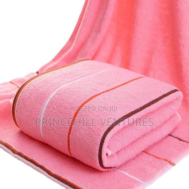 Large Bath Towels - Full Cotton · Photo 1
