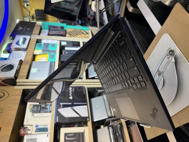 Lenovo ThinkPad T14s G4 16GB Intel Core Ultra 5 SSHD (Hybrid) 512GB · Photo 3