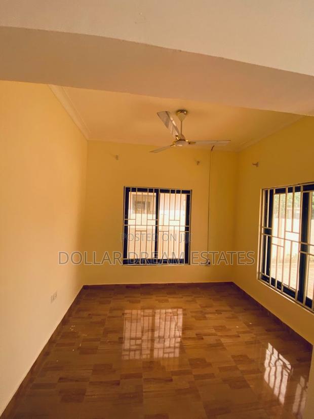 2bdrm House in Old Ashomang for sale · Photo 5