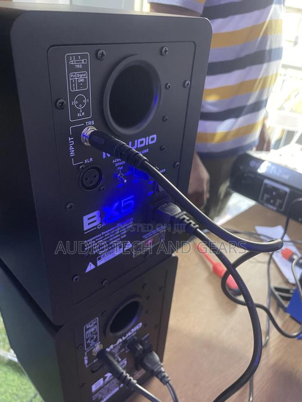 M- Audio Bx5 Carbon Studio Monitor · Photo 4