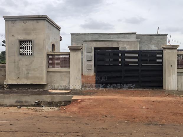 3bdrm Bungalow in Adenta,Amrahia., Accra Metropolitan for sale · Photo 4