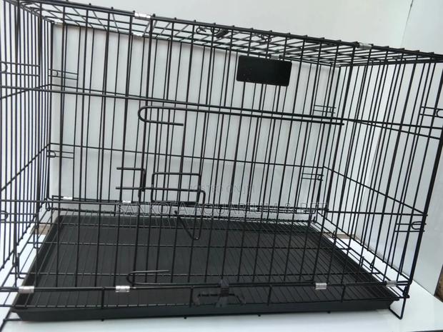 Quality Strong Metallic Dog Cage · Photo 1