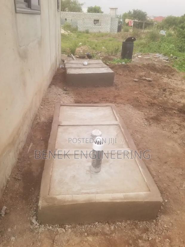 Biodigester Toilet With Soak Away · Photo 1