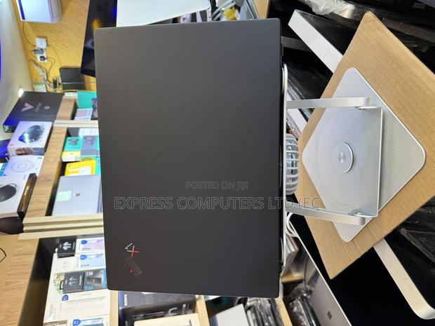 Laptop Lenovo ThinkPad X1 Carbon 16GB Intel Core I7 SSD 512GB · Photo 5