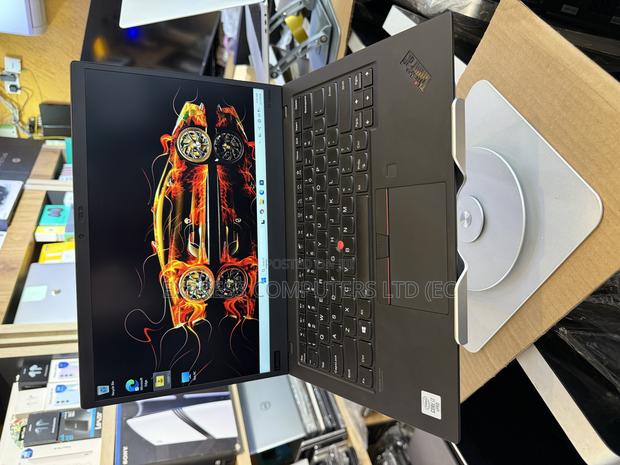 Laptop Lenovo ThinkPad X1 Carbon 16GB Intel Core I7 SSD 512GB · Photo 1