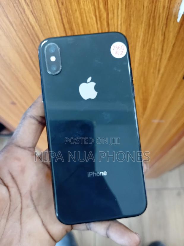 Apple iPhone XS Max 256 GB Black · Photo 2