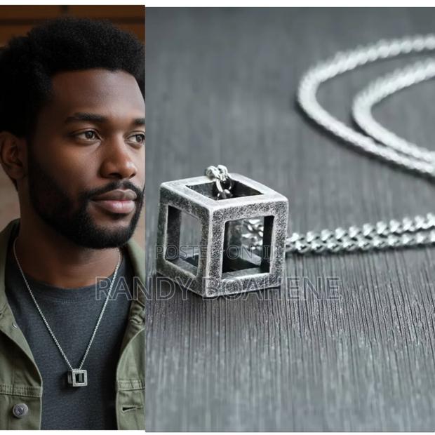 Retro Hollow Cube Pendant Necklace · Photo 1