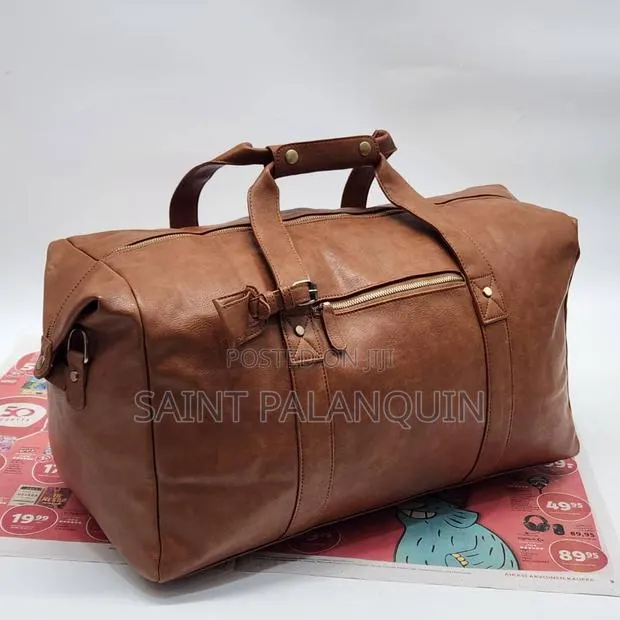 Traveling Luggage · Photo 1