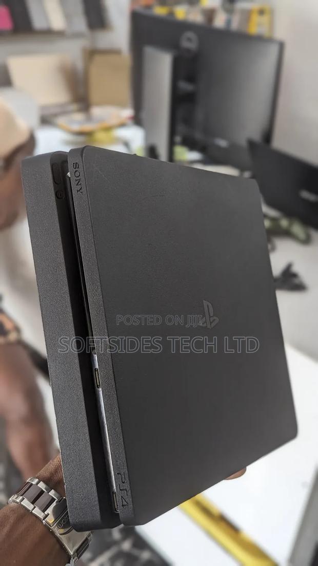 Ps4 SJM With Games Installed · Photo 3
