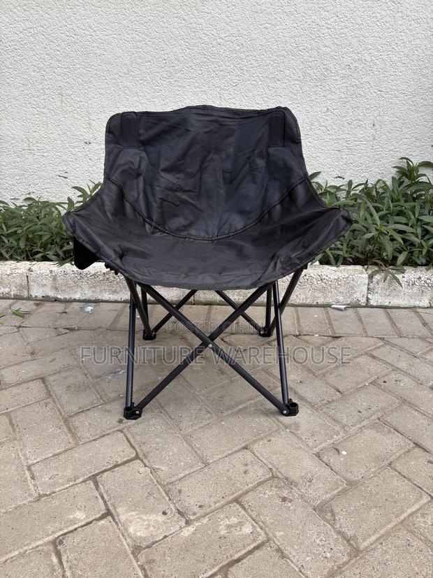 Portable Folding Camping Chair With a Carry Bag · Photo 1