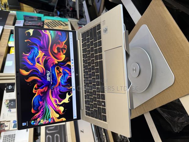 Laptop HP EliteBook 830 G7 16GB Intel Core I5 SSD 256GB · Photo 6