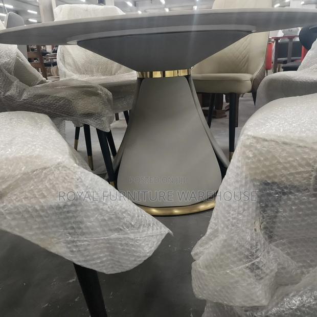 Round Dining Table Set (T001-F14) · Photo 3