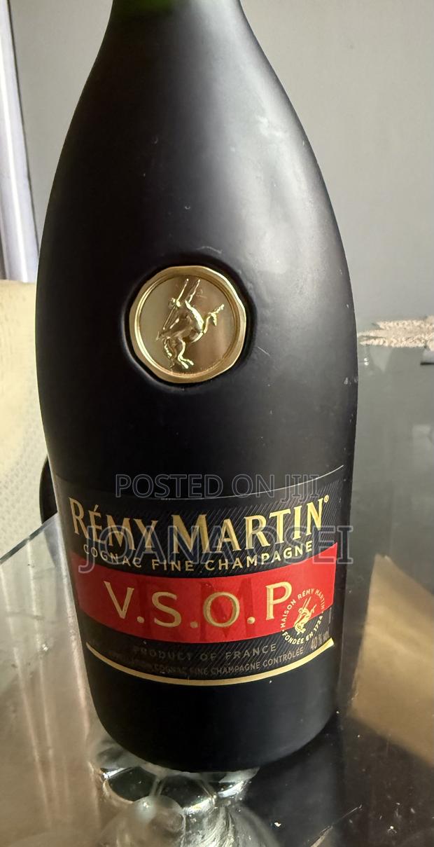 Remy Martin Vsop Fine Champagne Cognac · Photo 1