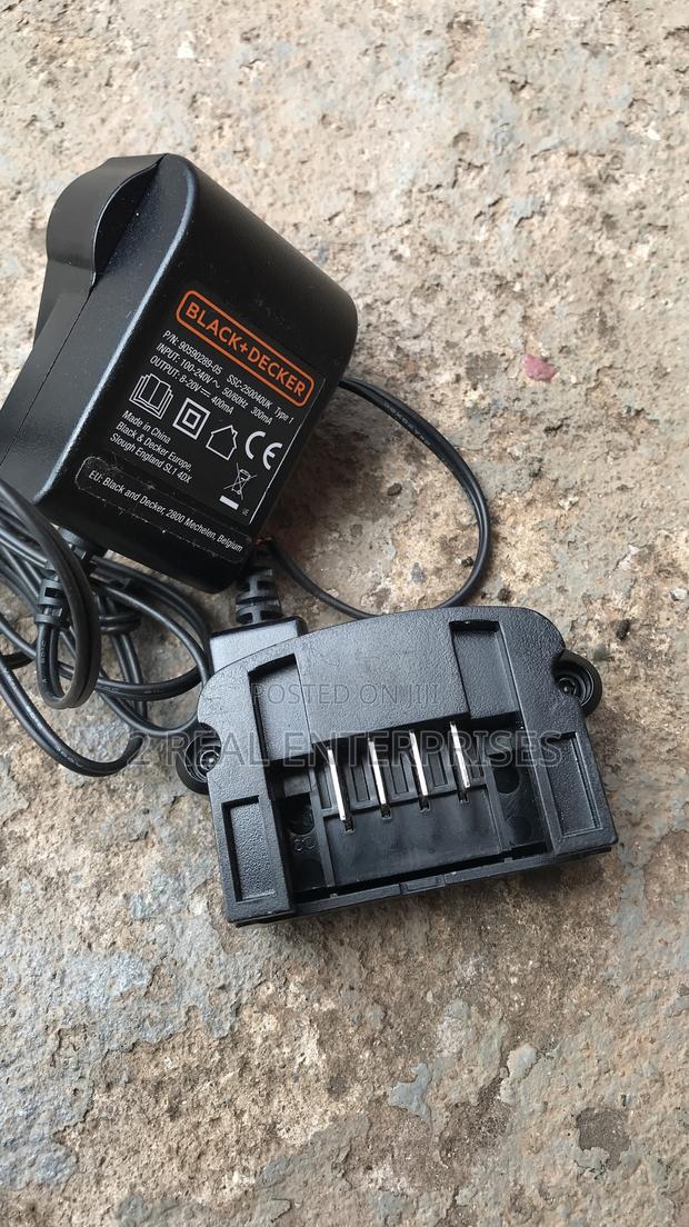 Original Black Decker Lithium Ion Battery Charger 8 to 20v Max · Photo 2