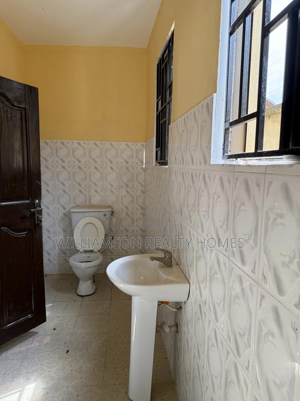 3bdrm Apartment in Hfc Estate Area, Spintex for rent · Photo 7